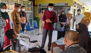 Ketua DPRD Berikan Bantuan Bukti Peduli Pada Penyandang Disabilitas